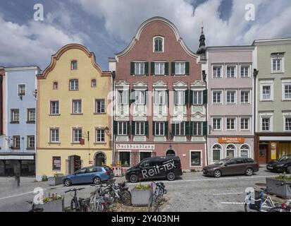 Rangée de maisons baroques tardives, place de la basse-ville, Schaerding, basse-Autriche, Autriche, Europe Banque D'Images