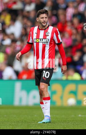Southampton, Royaume-Uni. 14 septembre 2024. Le milieu de terrain de Southampton Adam Lallana (10 ans) lors du match Southampton FC contre Manchester United FC English premier League à Mary's Stadium, Southampton, Angleterre, Royaume-Uni le 14 septembre 2024 crédit : Every second Media/Alamy Live News Banque D'Images