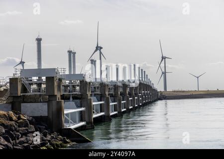 Delta Works (en néerlandais : Deltawerken) est une série de projets de construction dans le sud-ouest des pays-Bas pour protéger une grande superficie de terres autour de T. Banque D'Images