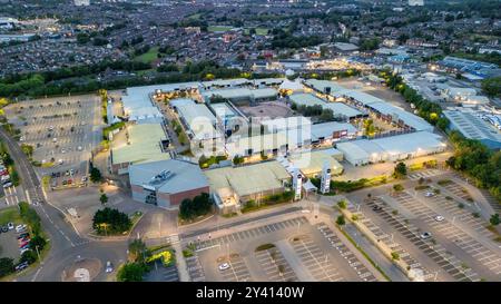 Castleford, West Yorkshire, Royaume-Uni - 15 septembre 2024 : sortie 32 centre commercial. Banque D'Images