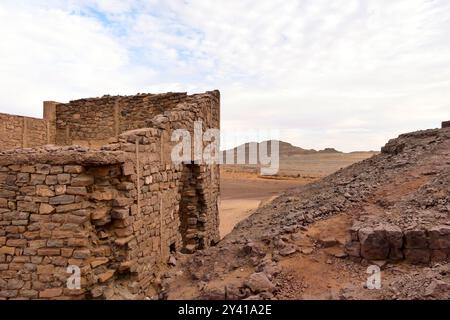 Merzouga, la porte d'entrée du désert du Sahara dans la province d'Al Rashidiyya. Maroc, Afrique du Nord Banque D'Images