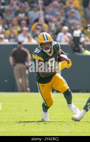 Green Bay, WI, États-Unis. 15 septembre 2024. Green Bay Packers Running Back Josh Jacobs (8) court le ballon contre les Colts d'Indianapolis à Green Bay, WI. Kirsten Schmitt/Cal Sport Media. Crédit : csm/Alamy Live News Banque D'Images