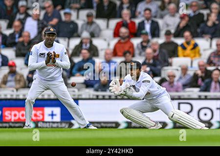 Kia Oval, Londres, Royaume-Uni. 6 septembre 2024. 3e Rothesay Cricket test match, premier jour, Angleterre contre Sri Lanka ; Dinesh Chandimal du Sri Lanka fait une halte derrière le wicket Credit : action plus Sports/Alamy Live News Banque D'Images