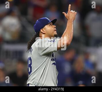 Atlanta, États-Unis. 15 septembre 2024. Brusdar Graterol, lanceur des Dodgers de Los Angeles, réagit après le dernier match contre les Braves d'Atlanta au Truist Park le dimanche 15 septembre 2024 à Atlanta, en Géorgie. Photo de Mike Zarrilli/UPI crédit : UPI/Alamy Live News Banque D'Images