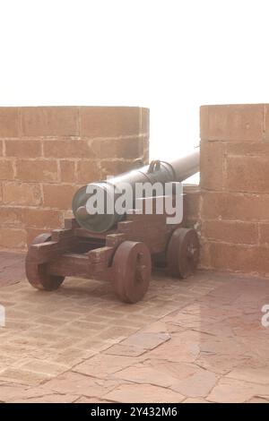 Dans la médina fortifiée de la ville d'Essaouira sur l'océan Atlantique au Maroc. Essaouira, région de Marrakech-Safi, Province d'Essaouira, Maroc, Nort Banque D'Images