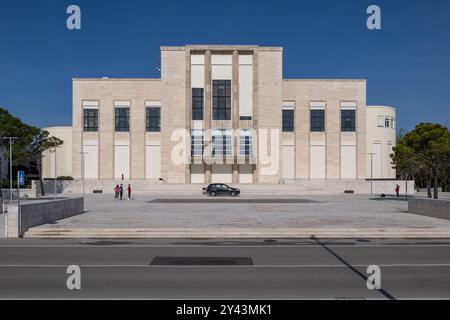 Lido, Venise, Italie - 22 mars 2024 - Palazzo del Casino de 1938, utilisé par la Biennale pour le Festival International du film de Venise, situé sur le Lido Banque D'Images