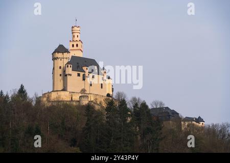 Marksburg, Château de Braubach, Rhénanie-Palatinat, Allemagne un jour de printemps Banque D'Images