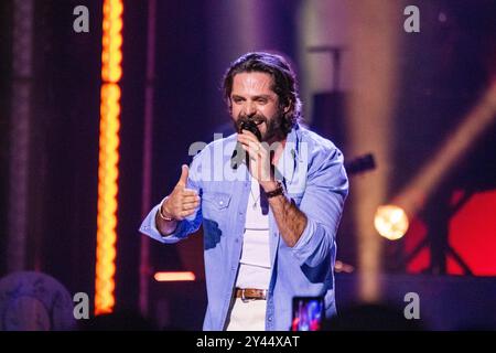 Edmonton, Canada. 14 septembre 2024. Thomas Rhett, artiste américain de musique country, se produit aux Canadian Country Music Association Awards à Rexall place. (Photo de Ron Palmer/SOPA images/SIPA USA) crédit : SIPA USA/Alamy Live News Banque D'Images