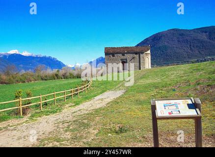 L'église San Juan de Busa. Olivan, province de Huesca, Aragon, Espagne. Banque D'Images