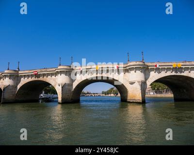 Pont neuf, le plus ancien pont de Paris, dit Nouveau pont, Seine, Paris, France, Europe, UE. Banque D'Images