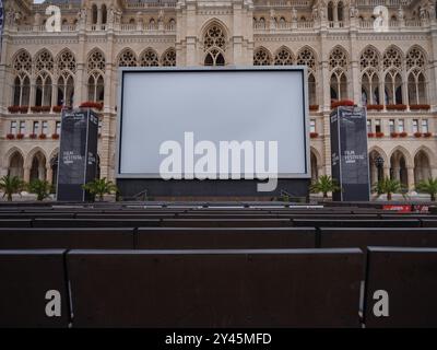 Vienne, Autriche - 21 juillet 2023. Festival du film de Vienne, la plus grande culture d'Europe, festival culinaire. la scène principale du festival à la mairie Banque D'Images