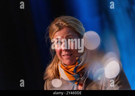 Duisbourg, Allemagne. 16 septembre 2024. Anne-Marie Großmann, directrice générale de Georgsmarienhütte Holding, prend la parole lors du « Sommet national de l'acier » du ministère des Affaires économiques de NRW dans la Mercatorhalle. Crédit : Rolf Vennenbernd/dpa/Alamy Live News Banque D'Images