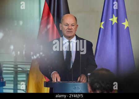 Bundeskanzler Olaf Scholz SPD, Foto empfaengt am Freitag 13.09.2024 den Praesidenten der Republik Kenia, William Samoei Ruto, im Bundeskanzleramt in Berlin. AM Nachmittag unterzeichneten Bundesinnenministerin Nancy Faeser SPD und der kenianische Aussenminister Musalia Mudavadi die Vereinbarung zum Migrationsabkommen. Mit dem Migrationsabkommen verfolgt die Bundesregierung das Ziel, mit anderen Staaten sowohl BEI der Fachkraefteeinwanderung als auch BEI der Rueckfuehrung von Menschen ohne BLEIBERECHT besser zusammenzuarbeiten. DAS Thema Abschiebungen spielt gegenueber Kenia keine grosse Rolle. Banque D'Images