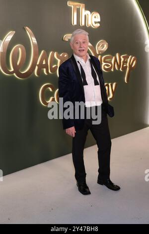 LOS ANGELES, CA - 15 SEPTEMBRE : Dave Foley à la Walt Disney Company Emmy Party 2024 au Music Center le 15 septembre 2024 à Los Angeles, Californie. Crédit : Faye Sadou/MediaPunch Banque D'Images