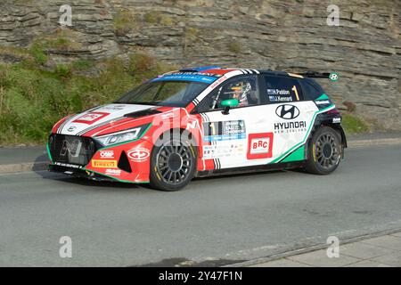 Ceredigion, pays de Galles août 30 pilote Hayden Paddon NZL et co-pilote John Kennard NZL à theirÊHyundai i20 N - RC2 Rallye 2 pendant le Rali Ceredigion Banque D'Images