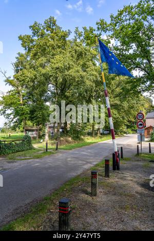 La soi-disant frontière verte, à l'ancien poste frontalier Grenzweg près de Straelen-Kastanienburg et NL Velden, entre l'Allemagne et les pays-Bas, avv Banque D'Images