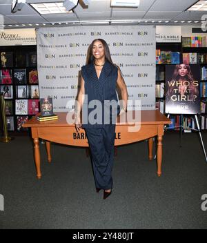 16 septembre 2024, New York, New York, États-Unis : Eve signe des copies de son nouveau livre 'Who's That Girl? : A Memoir' à Barnes & Noble Fifth Ave à New York. 16 septembre 2024. (Crédit image : © photo image Press via ZUMA Press Wire) USAGE ÉDITORIAL SEULEMENT! Non destiné à UN USAGE commercial ! Banque D'Images