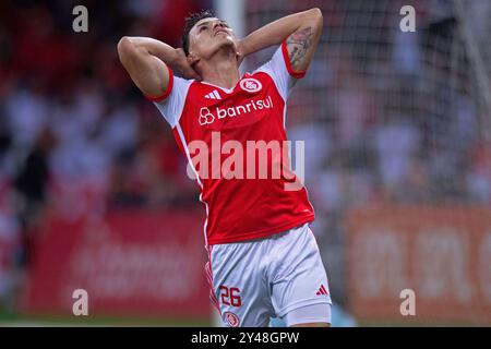 Porto Alegre, Brésil. 16 août 2024. Alexandro Bernabei de l'Internacional réagit lors du match entre l'Internacional et Cuiaba, pour la Serie A 2024 brésilienne, au stade Beira-Rio, à Porto Alegre, le 16 septembre 2024 photo : Max Peixoto/DiaEsportivo/Alamy Live News Credit : DiaEsportivo/Alamy Live News Banque D'Images