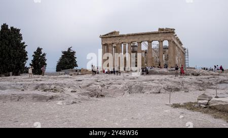 Détail architectural du Parthénon, un ancien temple dédié à la déesse Athéna, situé sur l'Acropole d'Athènes Banque D'Images