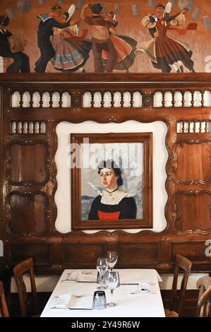 FRANCE. ILLE-ET-VILAINE (35). DINARD. L'HÔTEL PRINTANIA EST ENTIÈREMENT DÉCORÉ AVEC DES MEUBLES ET DES PEINTURES DE BRETAGNE. Banque D'Images