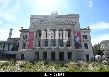 Riga, Lettonie- 23 juillet 2024 : Opéra national letton à Riga. Banque D'Images