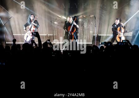 Apocalyptica se produisant à Gagarin 205 Live Music Space, Athènes / Grèce, septembre 2024 Banque D'Images