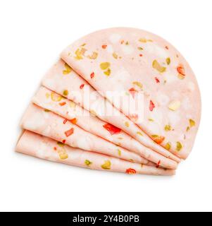 Tranches de saucisse Mortadella isolées sur fond blanc. Banque D'Images