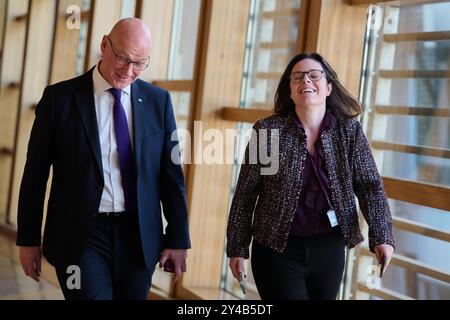 Édimbourg Écosse, Royaume-Uni 17 septembre 2024. Premier ministre John Swinney MSP et vice-première ministre Kate Forbes au Parlement écossais. crédit sst/alamy live news Banque D'Images