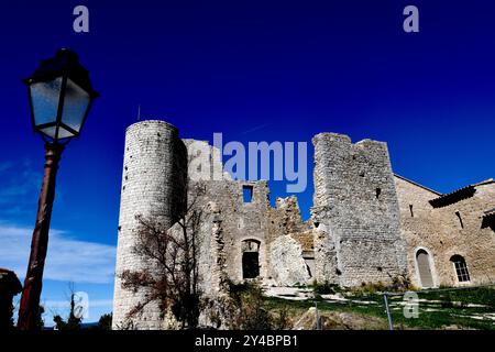 Les ruines du Château Bargeme, France, 2024 Banque D'Images