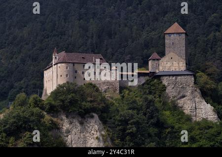 Château du Tyrol, Dorf Tyrol, Tirolo, Tyrol du Sud, Province autonome de Bolzano, Italie, Europe Banque D'Images