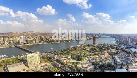 Panorama du centre-ville du Caire d'en haut au coucher du soleil, Egypte, Afrique Banque D'Images