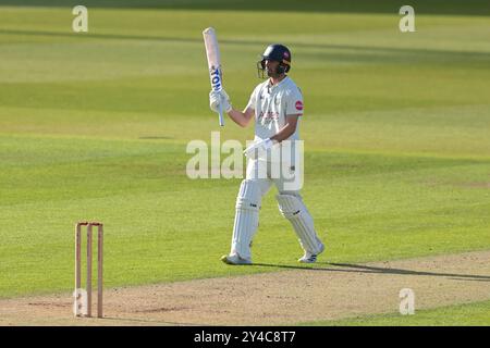 Londres, Royaume-Uni. 17 septembre 2024. Alors que Surrey affronte Durham dans le championnat du comté au Kia Oval, le premier jour. Crédit : David Rowe/Alamy Live News Banque D'Images