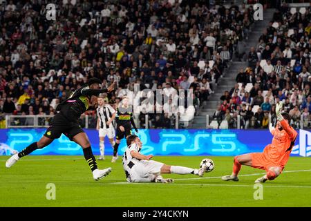 Torino, Italie. 17 septembre 2024. JuventusÕ Nicolo' Fagioli lors du match de football de l'UEFA Champions League opposant la Juventus FC et le PSV Eindhoven au stade de la Juventus à Turin, dans le nord-ouest de l'Italie, le 17 septembre 2024. Sport - Soccer . (Photo de Fabio Ferrari/LaPresse) crédit : LaPresse/Alamy Live News Banque D'Images