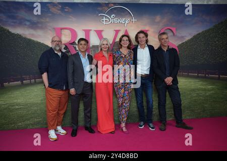 (De gauche à droite) Lee Mason, Diego Londono, Deborah Armstrong, Felicity Blunt, Jan Koeppen et Liam Keelan assistent à la projection spéciale britannique du nouveau drame Disney+ Rivals au Ham Yard Hotel, dans le centre de Londres. Date de la photo : mardi 17 septembre 2024. Banque D'Images