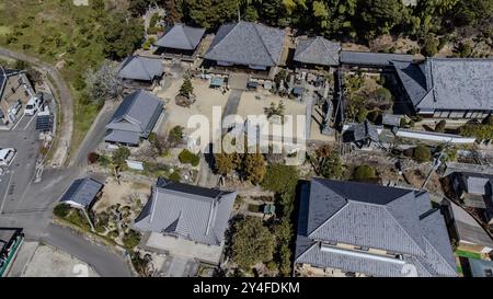 Photographie aérienne du temple Jodoji, 49e des 88 temples sur la route du pèlerinage de Shikoku Banque D'Images