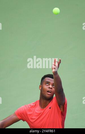 Chengdu, Chine. 18 septembre 2024. Giovanni MPETSHI PERRICARD de France lors du jour 2 de l’ATP 250 Chengdu Open 2024 au Sichuan International Tennis Centre. Crédit : Meng Gao/Alamy Live News Banque D'Images