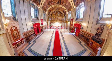 Belgrade, Serbie 1er septembre 2024 : vue aérienne de l'intérieur de l'église orthodoxe, la cathédrale Saint-Michel l'Archange L'Ascension à Belgrade capitale de Banque D'Images