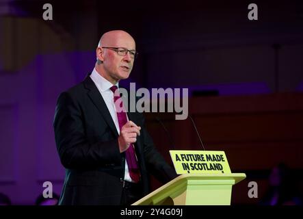 Edimbourg, Royaume-Uni, le 18 septembre 2024 : le premier ministre écossais John Swinney s’adresse aux membres du SNP dans les salles d’Assemblée à l’occasion du 10e anniversaire du référendum sur l’indépendance écossaise. Crédit : DB Media services / Alamy Live Banque D'Images