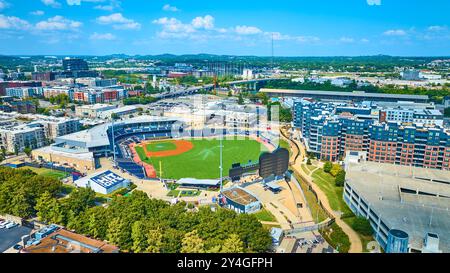 Vue aérienne du stade urbain de baseball et du paysage urbain de Nashville Banque D'Images