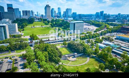 Vue aérienne de Nashville Skyline et du Bicentennial Capitol Mall Park Banque D'Images