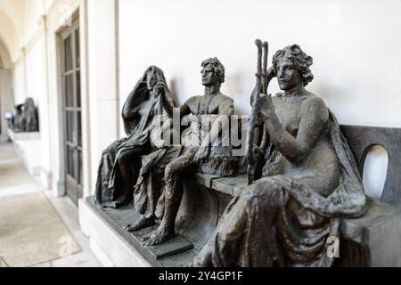 Freer Gallery of Art Courtyard statues. La Freer Gallery of Art, sur le National Mall de Washington DC, a rejoint la Arthur M. Sackler Gallery pour former le S. Banque D'Images