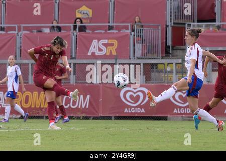 Roma, Italie. 18 septembre 2024. Valentina Giacinti de L'AS Roma lors de l'UEFA Women's Champions League 2024/2025 Round 2 entre L'AS Roma vs Servette au stade Tre Fontane à Rome le 18 septembre 2024. Sport - Football. (Photo de Fabrizio Corradetti/LaPresse) crédit : LaPresse/Alamy Live News Banque D'Images