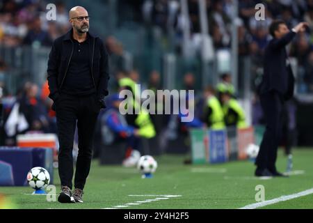 Turin, Italie. 17 septembre 2024. Peter Bosz, entraîneur-chef du PSV Eindhoven, se retrouvera lors du match de l'UEFA Champions League 2024-25 entre le Juventus FC et le PSV Eindhoven au stade Allianz le 17 septembre 2024 à Turin, en Italie . Crédit : Marco Canoniero/Alamy Live News Banque D'Images