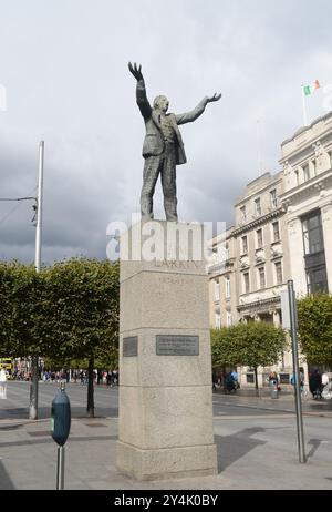 Dublin, IRLANDE. 4 septembre 2024. 20240904 - Une statue du dirigeant syndicaliste irlandais et partisan républicain Jim Larkin surplombe O'Connell Street à Dublin, en Irlande. (Crédit image : © Chuck Myers/ZUMA Press Wire) USAGE ÉDITORIAL SEULEMENT! Non destiné à UN USAGE commercial ! Banque D'Images