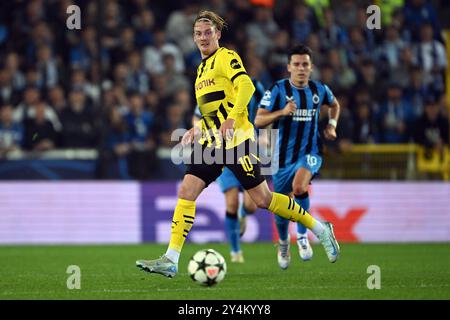 18 septembre 2024, Belgique, Brügge : Football : Ligue des Champions, FC Bruges - Borussia Dortmund, tour préliminaire, jour 1 du match, stade Jan Breydel, Julian Brandt de Dortmund joue le ballon. Photo : Federico Gambarini/dpa Banque D'Images