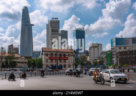 Ceci est le centre-ville District 1 zone de Ho Chi Minh ville près du marché Ben Thanh, un quartier populaire auprès des touristes le 14 mai 2023 à Ho Chi Minh ville, V. Banque D'Images