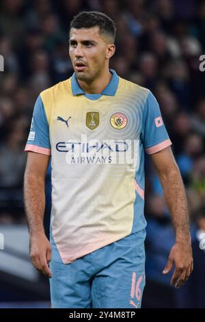 Manchester, Royaume-Uni. 18 septembre 2024. Rodri (16 ans), milieu de terrain de Manchester City, lors du match Manchester City FC vs Inter Milan UEFA Champions League Round 1 au stade Etihad, Manchester, Angleterre, Royaume-Uni, le 18 septembre 2024 crédit : Every second Media/Alamy Live News Banque D'Images