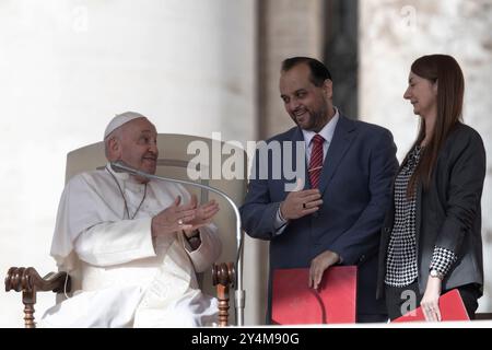 Cité du Vatican, Vatican, 18 septembre 2024. Le pape François lors de son audience générale hebdomadaire sur la place Pierre au Vatican. Maria Grazia Picciarella/Alamy Live News Banque D'Images