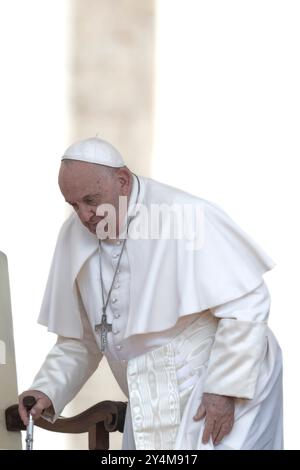 Cité du Vatican, Vatican, 18 septembre 2024. Le pape François lors de son audience générale hebdomadaire sur la place Pierre au Vatican. Maria Grazia Picciarella/Alamy Live News Banque D'Images