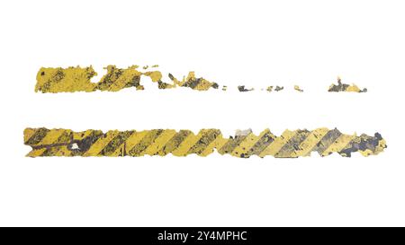Ruban de barricade jaune et noir endommagé sur fond blanc avec chemin de détourage Banque D'Images